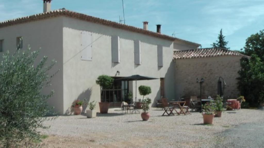 Maison d'hôtes Bastide St Victor à 2,5 kilomètres de Lourmarin Puyvert Exterior foto